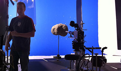 A model of an ateroid mounted on Model Mover 1, fitted with the Optex Excellence, which makes it appear enormous.